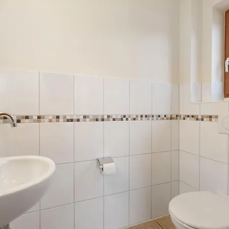 Bis 6 Hunde Mit Garten アパート