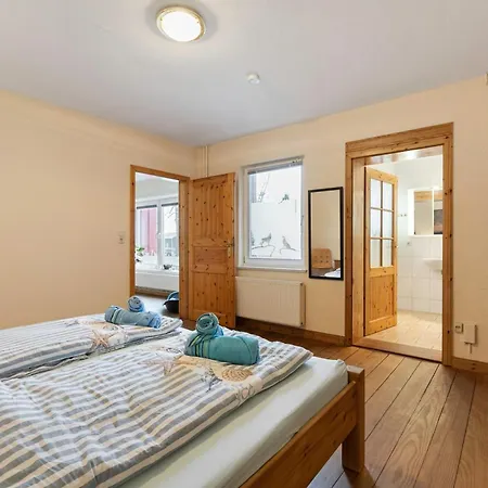 Apartament Bis 6 Hunde Mit Garten *